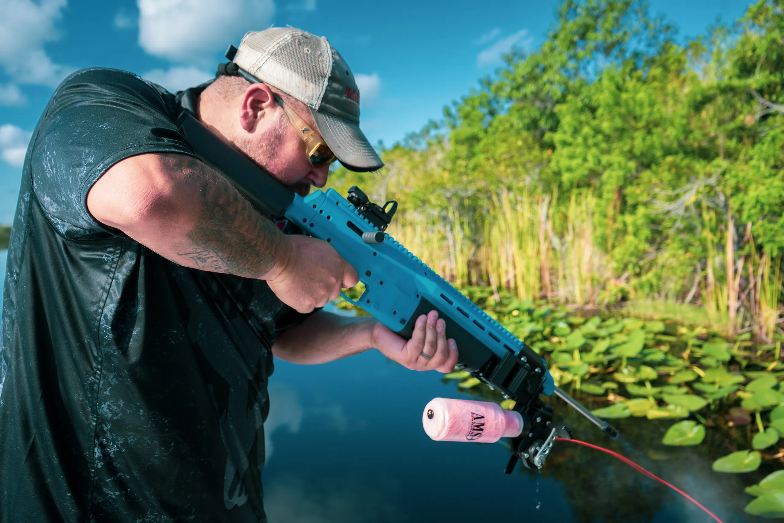 Corey Brossman bowfishing with the Umarex FISHR